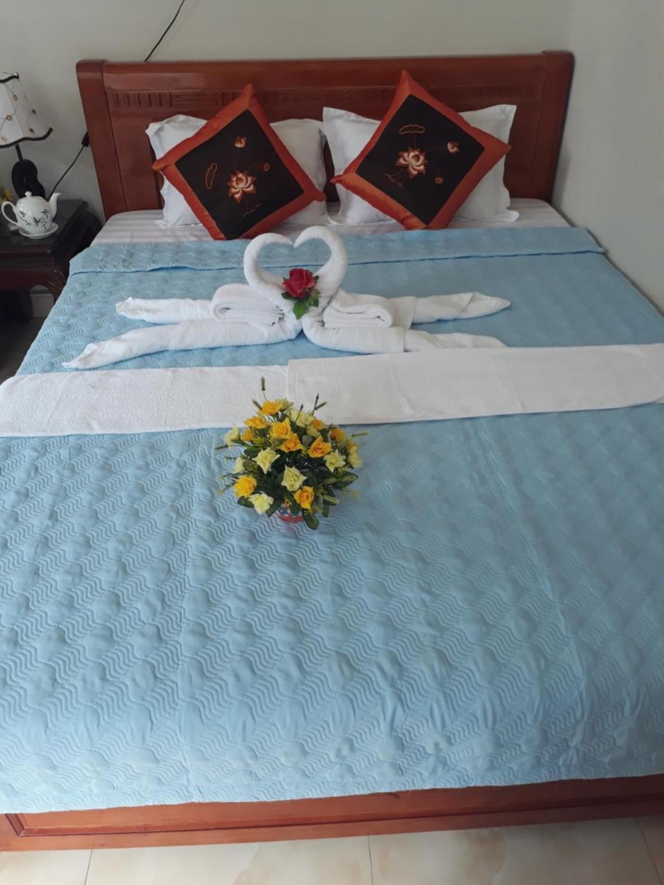 Tam Coc White Swan Homestay นิญบิ่ญ ภายนอก รูปภาพ
